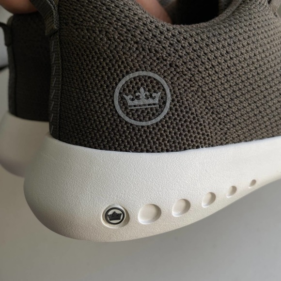 EUC Peter Millar Hyperlight Glide Sneaker Olive Green Doli Golf Shoe Men 8 Box - Picture 16 of 16